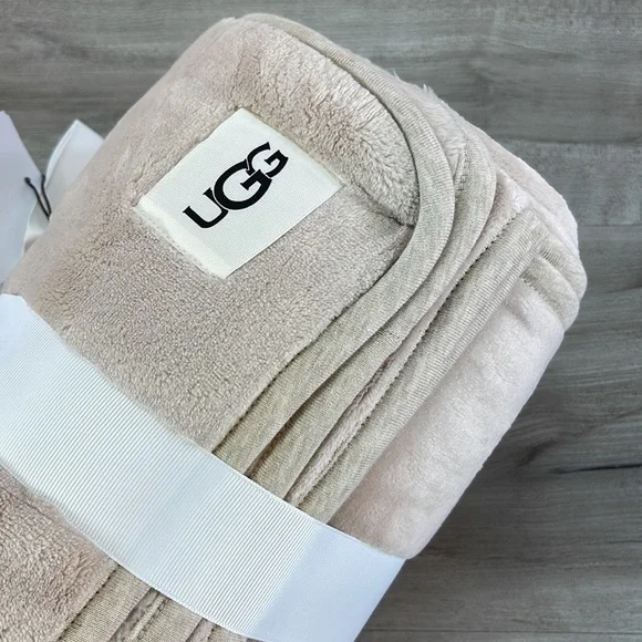 🍃UGG🍃 THROW LIVING ROOM BEDROOM BLANKET TAN - Picture 6 of 8